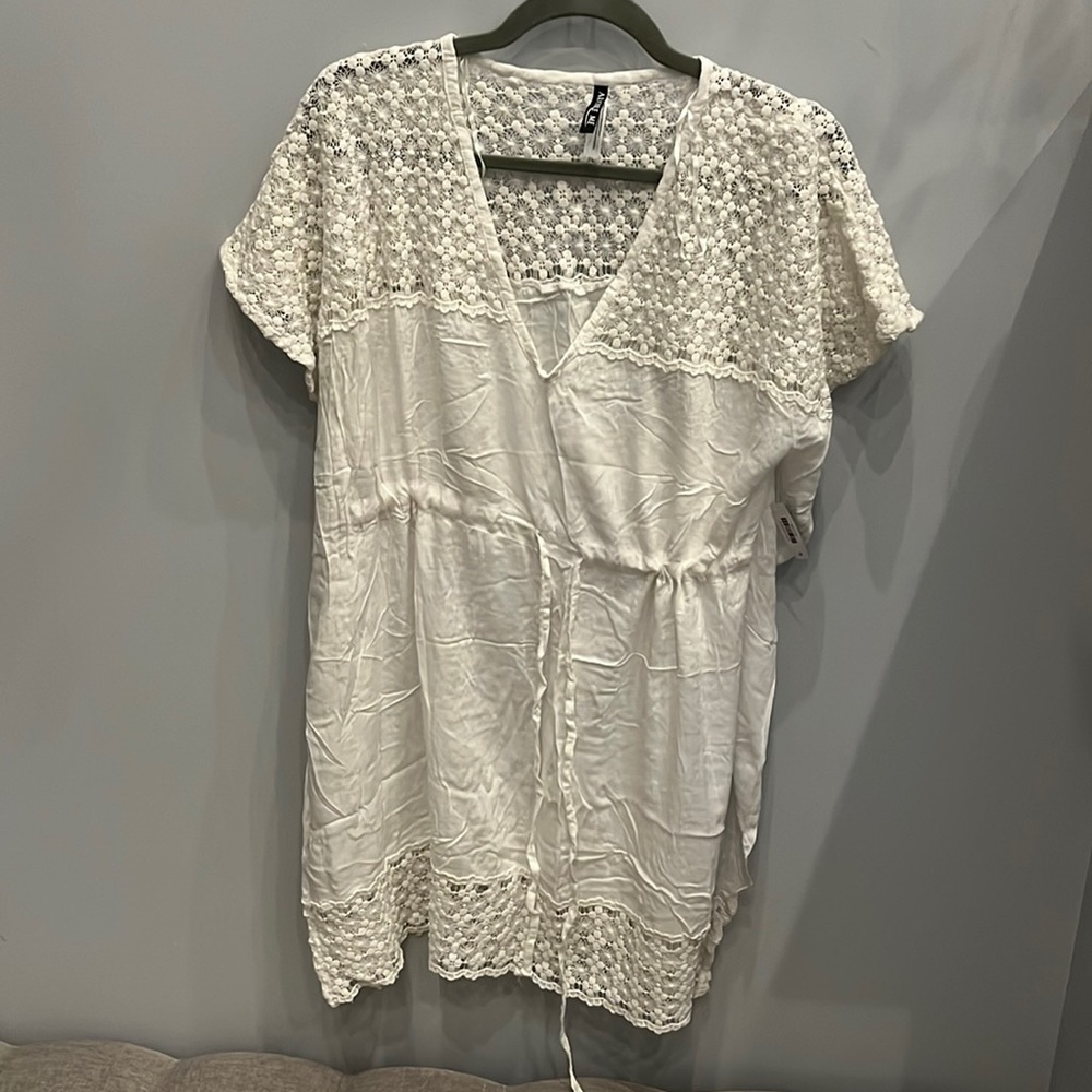 Adore Me White Beach Cover Up Size M NWT